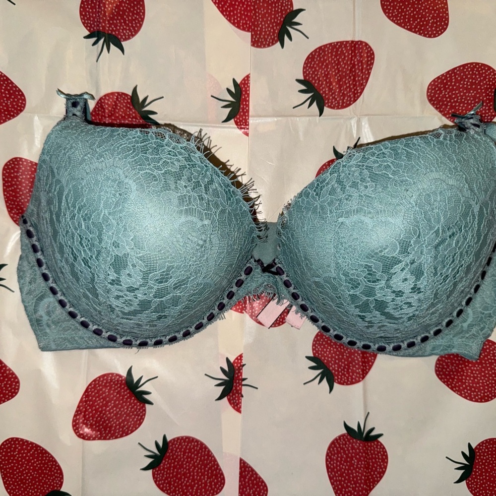 Victoria's Secret Blue Lace Underwire Bra